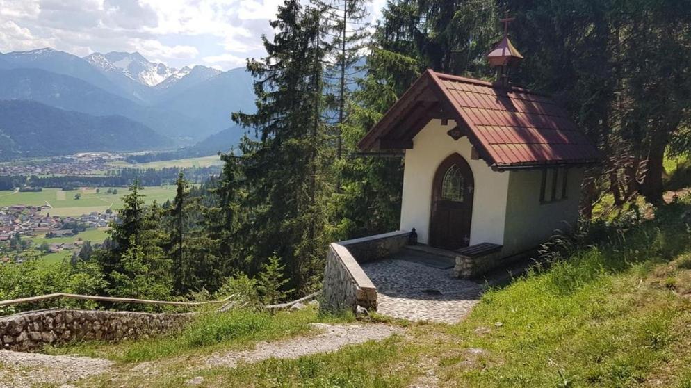 Ferienwohnung Gasser Hahnenkamm Blick Ройте Екстериор снимка